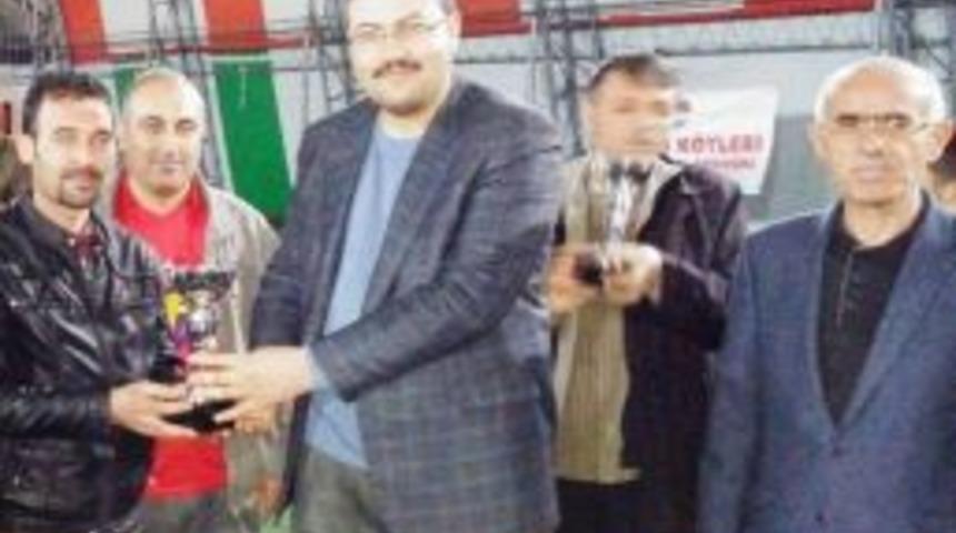 Sıdıklı K&ouml;yleri Futbol Turnuvası Sona Erdi