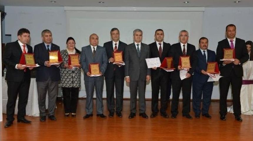 Adana&rsquo;da 107 Okula &Ouml;d&uuml;l