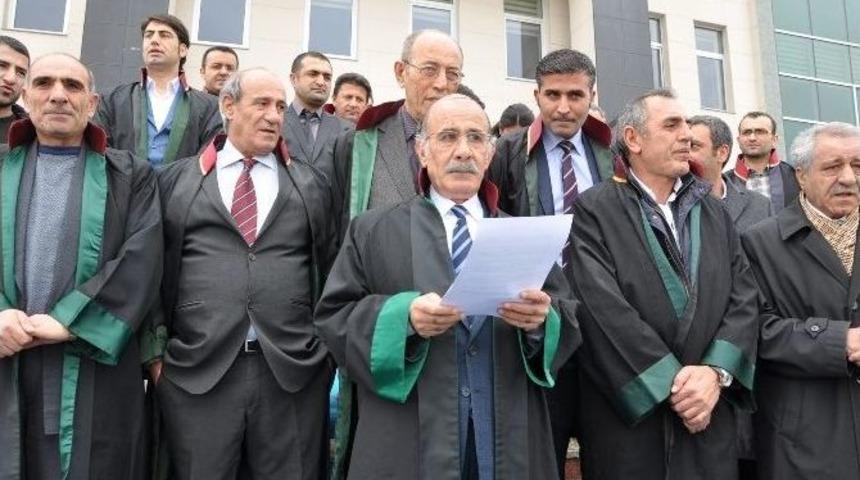 Kars-ardahan B&ouml;lge Barosu Tahir El&ccedil;i Saldırısını Kınadı