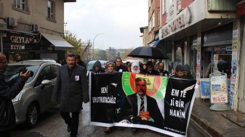 Tahir El&ccedil;i&rsquo;nin &Ouml;ld&uuml;r&uuml;lmesi Muş&rsquo;ta Kınandı