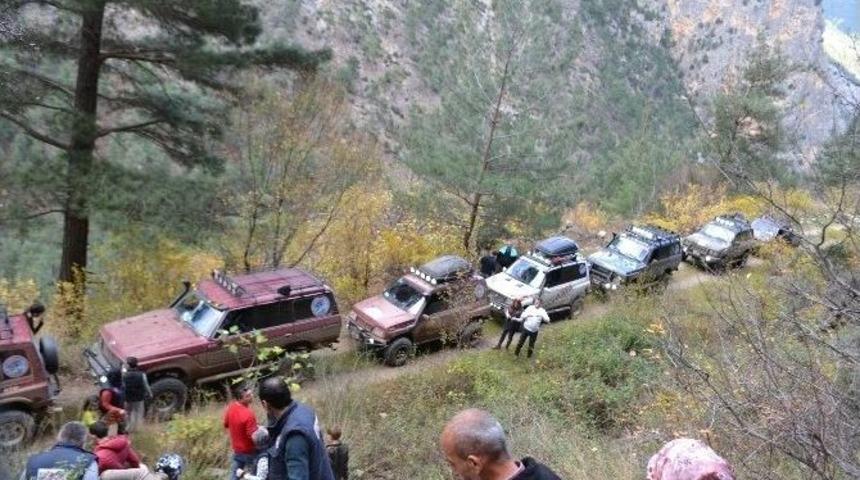 Off-road Kul&uuml;b&uuml; Belemedik Turu Attı