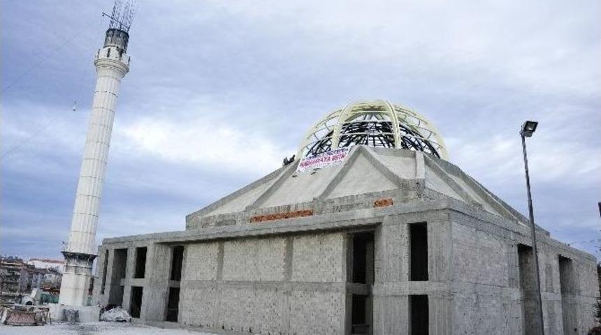 Karaman&rsquo;ın En B&uuml;y&uuml;k Camisi Hızla Y&uuml;kseliyor