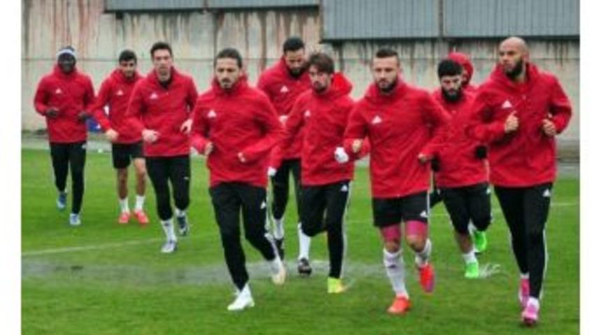 Gaziantepspor, G&ouml;lc&uuml;kspor Ma&ccedil;ı Hazırlıklarına Başladı