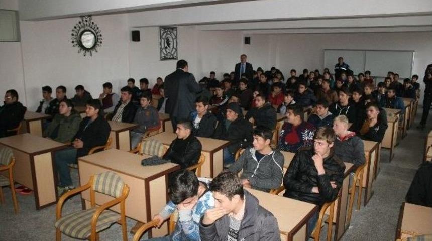 Zehirlenmelere Karşı &Ouml;ğrenciler Bilgilendirildi