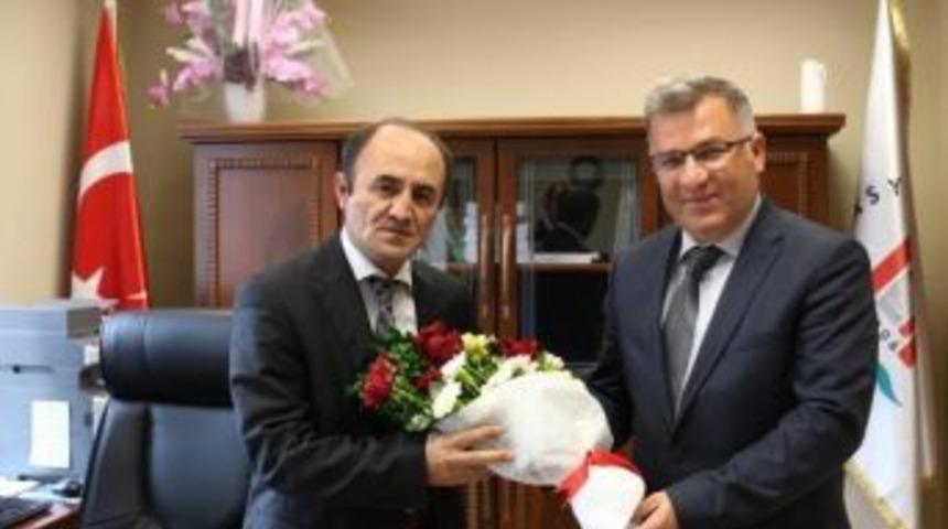 Mimarlık Fak&uuml;ltesinin Yeni Dekanı İlhami Demir