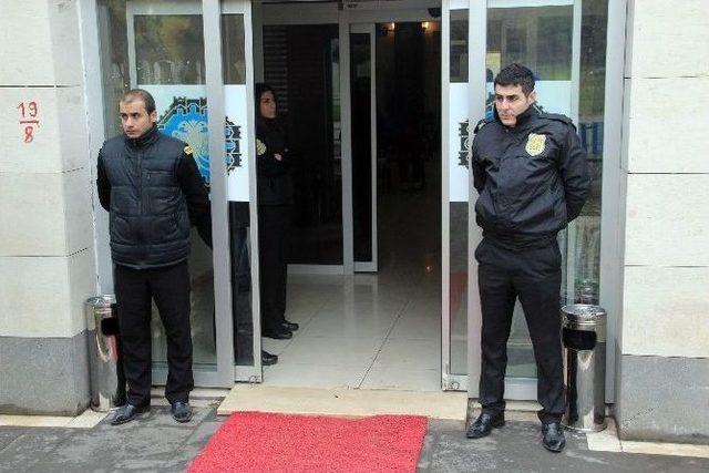 El&ccedil;i İ&ccedil;in S&uuml;merpark&rsquo;ta Taziye Kuruldu 3