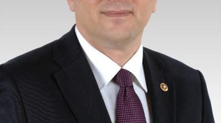 Rus G&uuml;mr&uuml;ğ&uuml;nde Bekleyen Tır&rsquo;lar Kazakistan &Uuml;zerinden Azerbaycan&rsquo;a Gidecek