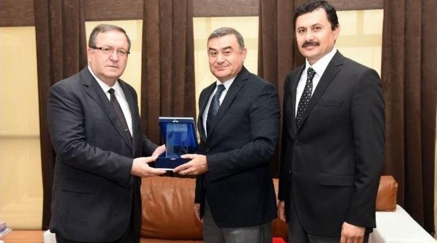 B20 Kobiler Ve Girişimcilik G&ouml;rev G&uuml;c&uuml; Başkanı Yurter&rsquo;den Rekt&ouml;r Solak&rsquo;a Ziyaret