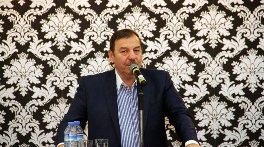 Ak Teşkilat Yemekte Buluştu