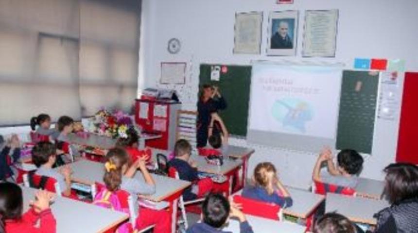 Miniklere El Yıkama Eğitimi Verildi