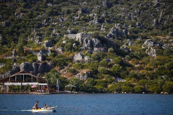 Antalya'da mavi ile yeşilin koynunda saklanan tarih: Kekova G4