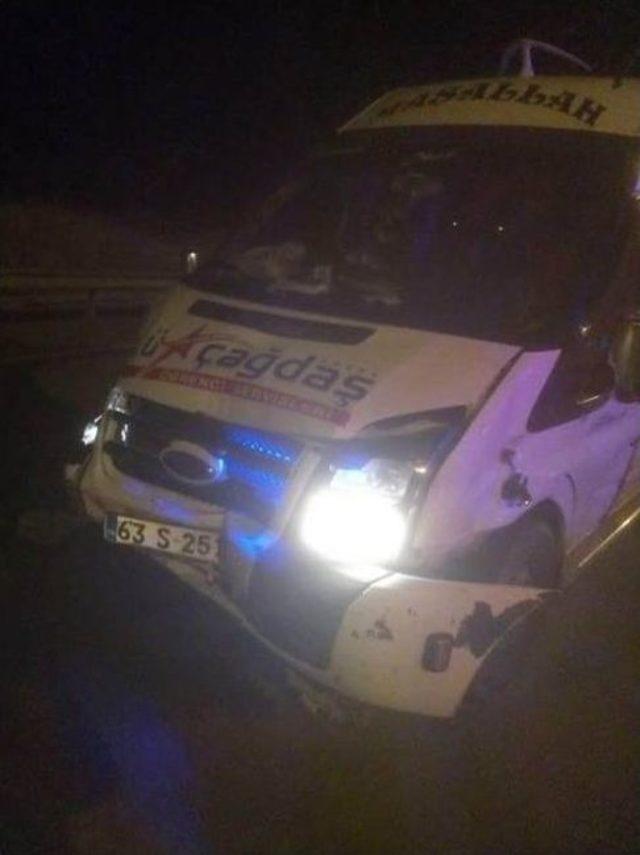 Birecik’te Trafik Kazası: 3 Yaralı