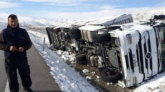 Kar Yağışı Kazalara Neden Oldu 2