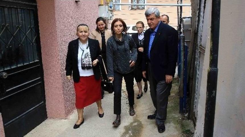 Başkan Karaosmanoğlu&rsquo;ndan, Dilek Tan&rsquo;a Başsağlığı Ziyareti