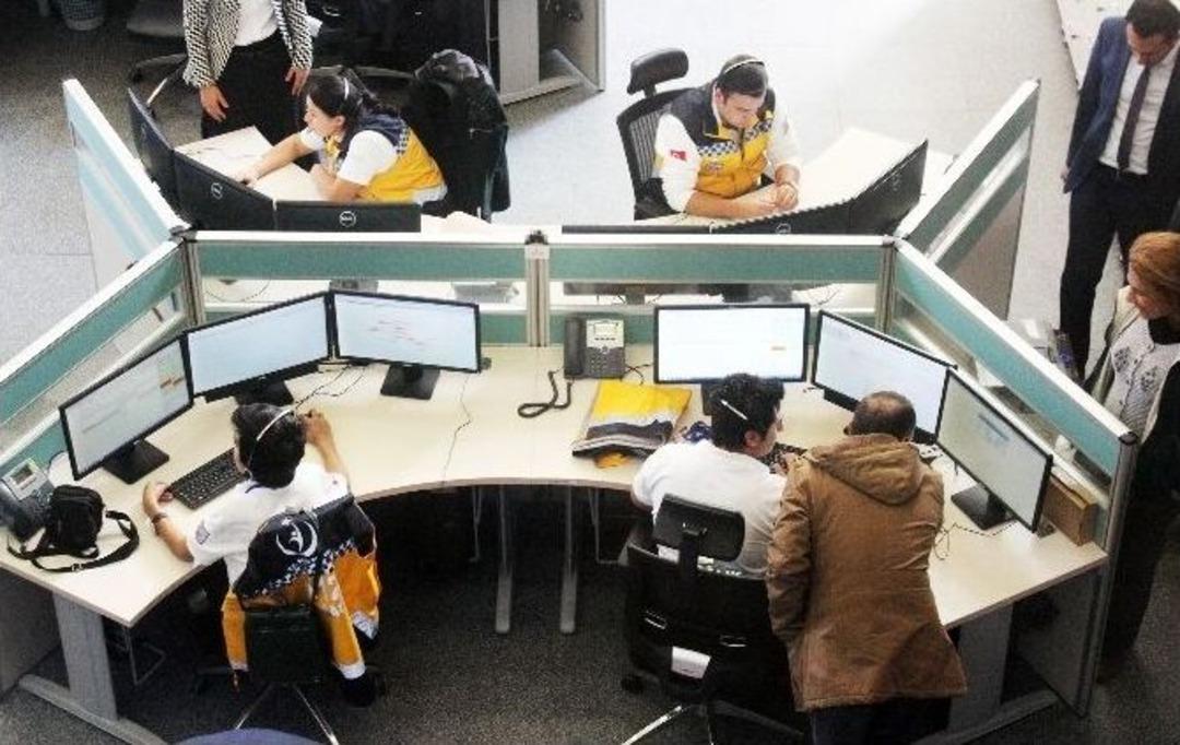 &Ccedil;ocuklar Telefonda Konuşmayı &Ouml;ğrenmek İ&ccedil;in 112&rsquo;yi Arıyor