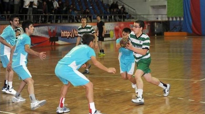 Trabzon&rsquo;da Okullar Arası Hentbol İl Birinciliği M&uuml;sabakaları Sona Erdi