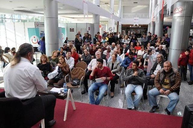 Dr. Nedim İnce Mersin Kitap Fuarı’nda Okurlarıyla Buluştu