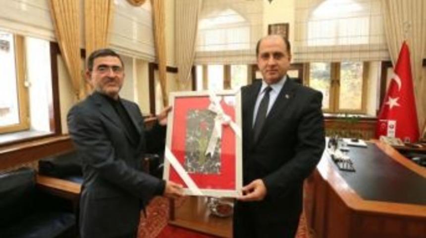 İran Trabzon Başkonsolosu Kondari&rsquo;den Vali &Ccedil;omaktekin&rsquo;e Ziyaret