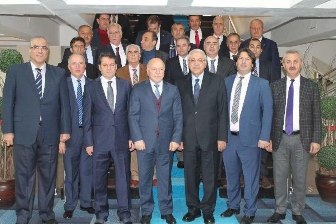 Osb&uuml;k Başkanı Nakıboğlu: