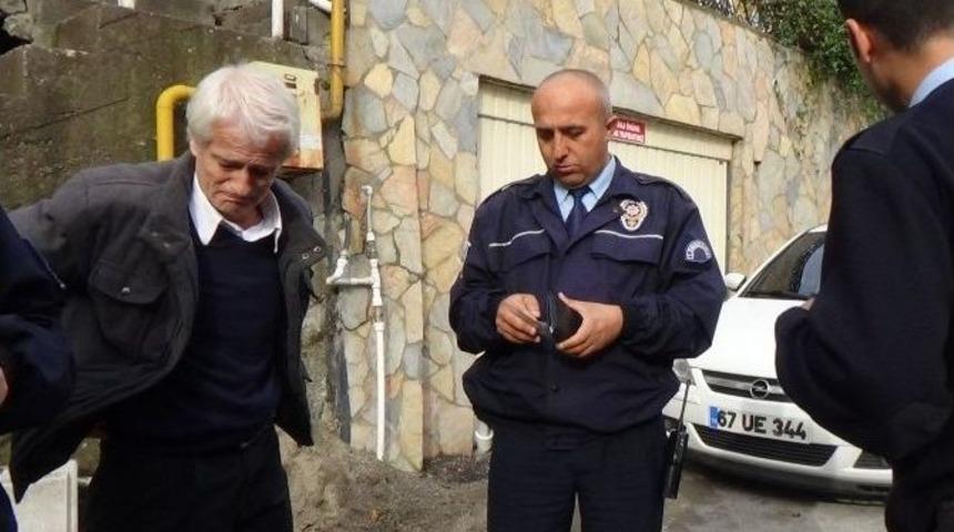 Kaza Yapan Sürücü Gözyaşlarını Tutamadı