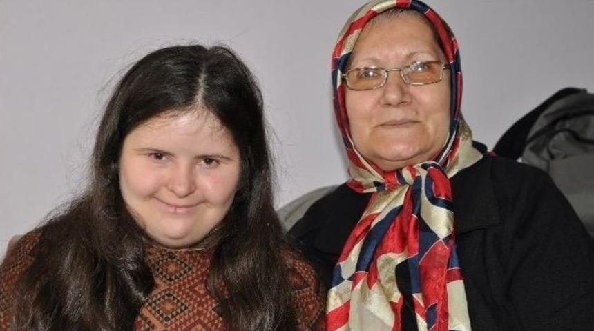 Engelliler Meselelerine &Ccedil;&ouml;z&uuml;m İstiyor