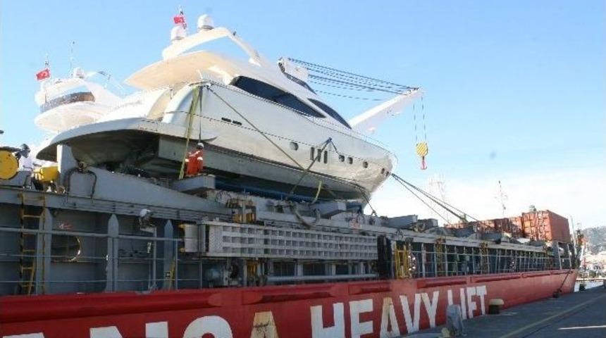 L&uuml;ks Yatlar Korsan Korkusu Nedeniyle Kargo Gemisiyle Taşınıyor