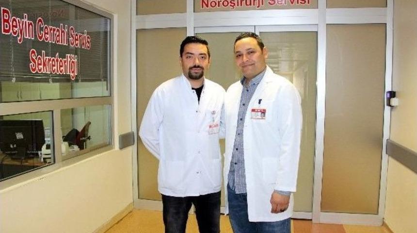 Doktor Kardeşlerin Uzmanlığa Giden &Ouml;yk&uuml;s&uuml;