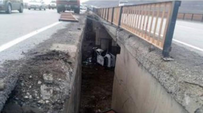 Pasinler&rsquo;de Trafik Kazası: 1 &Ouml;l&uuml;, 3 Yaralı