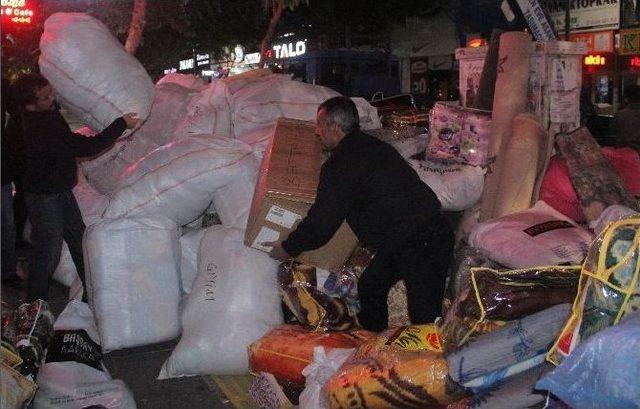 Elazığ’dan Türkmenlere 1 Tır Yardım