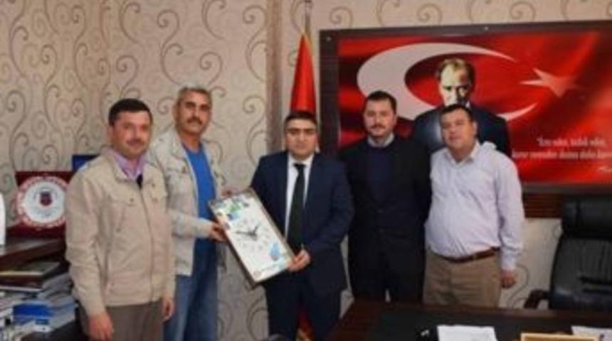 Eğitim-bir-sen&rsquo;den Kaymakam Karaaslan&rsquo;a Teşekk&uuml;r Ziyareti