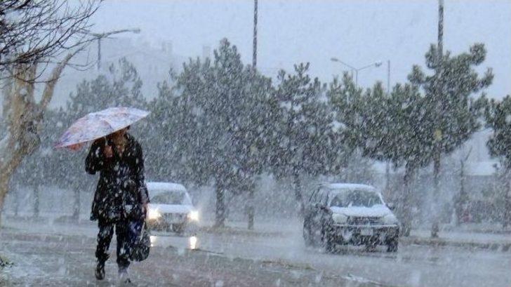 Bolu Kent Merkezi Karla Kaplandı G4