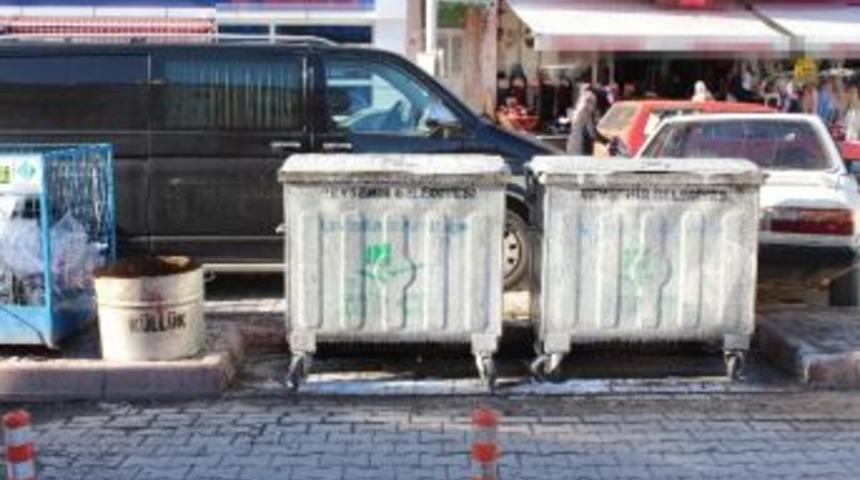 Beyşehir&rsquo;de Mahallelere K&uuml;l Kovaları Dağıtıldı