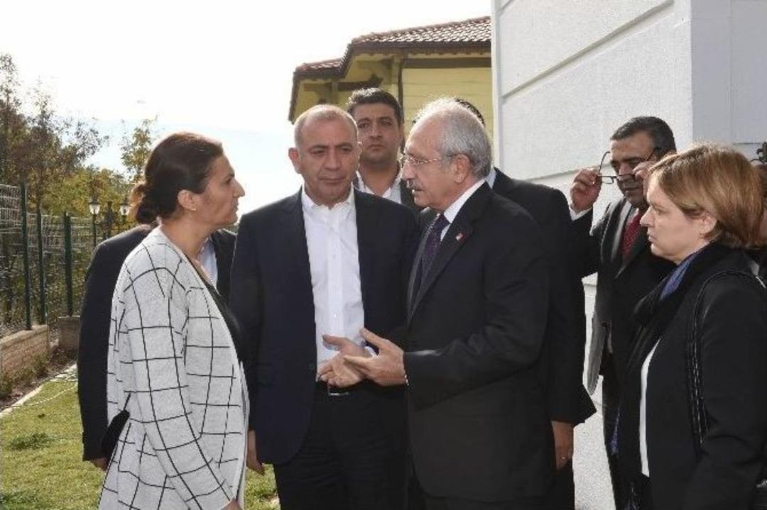 Kılı&ccedil;daroğlu&rsquo;ndan Tahir El&ccedil;i&rsquo;nin Eşine Taziye Ziyareti