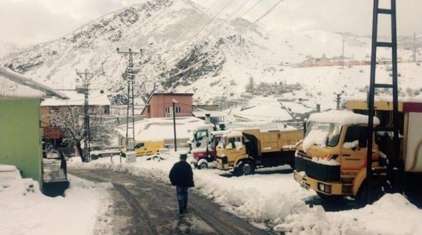 Tunceli&rsquo;de 29 K&ouml;y Yolu Ulaşıma Kapandı