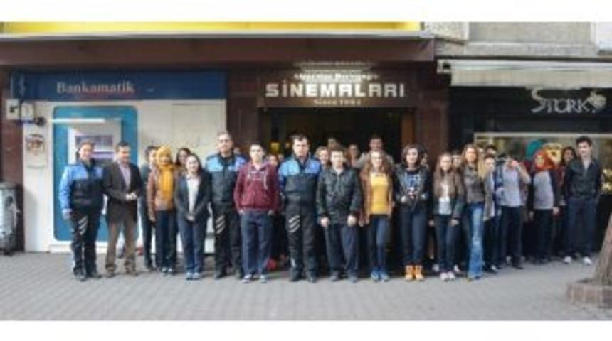 &Ouml;ğrencilerin Sinema Keyfi