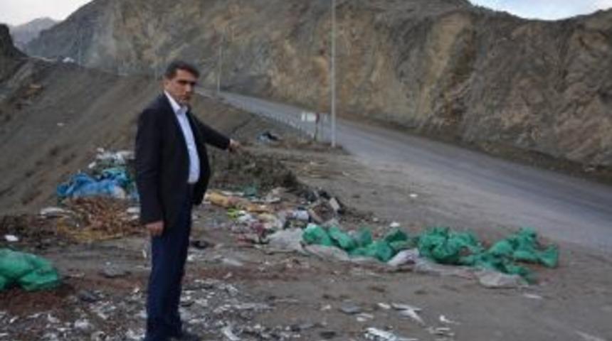 Hakkari&rsquo;de &Ccedil;evreye K&uuml;l D&ouml;kenlere Ceza Kesilecek