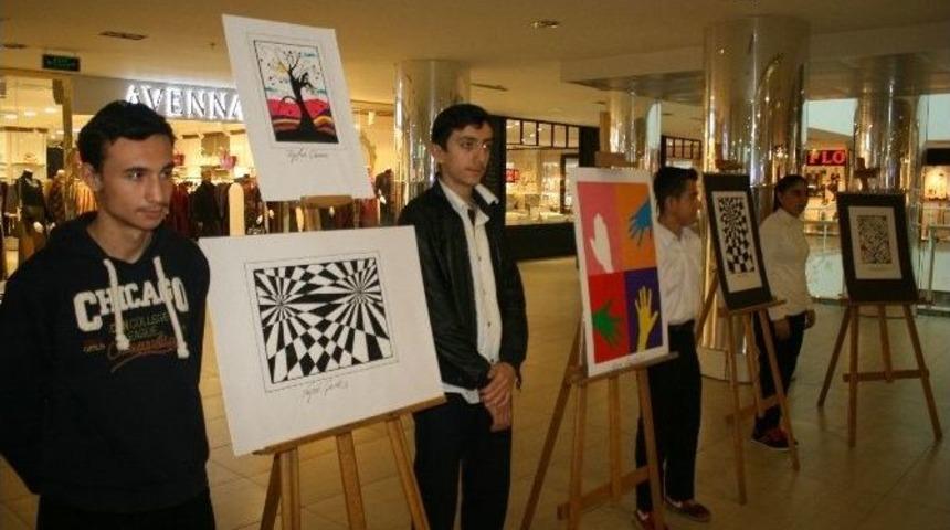 &Ouml;zel &Ouml;ğrenciler H&uuml;nerlerini Sergiledi