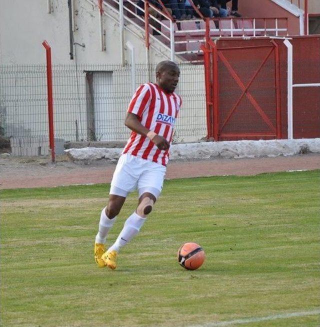 Amatör Futbolcu Süper Lig Golcülerini Geride Bıraktı