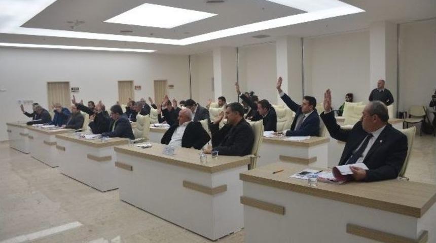 Partisinden İstifa Eden Belediye Meclis &Uuml;yesine Ayrı Masa