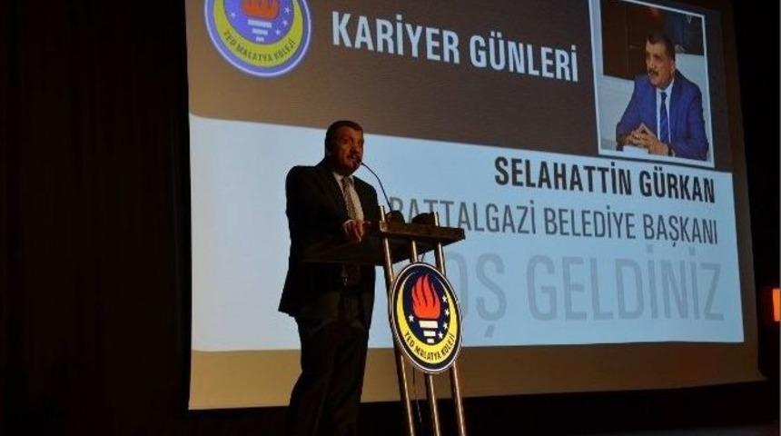 Başkan G&uuml;rkan, &lsquo;kariyer G&uuml;nleri&rsquo; Etkinliğine Katıldı
