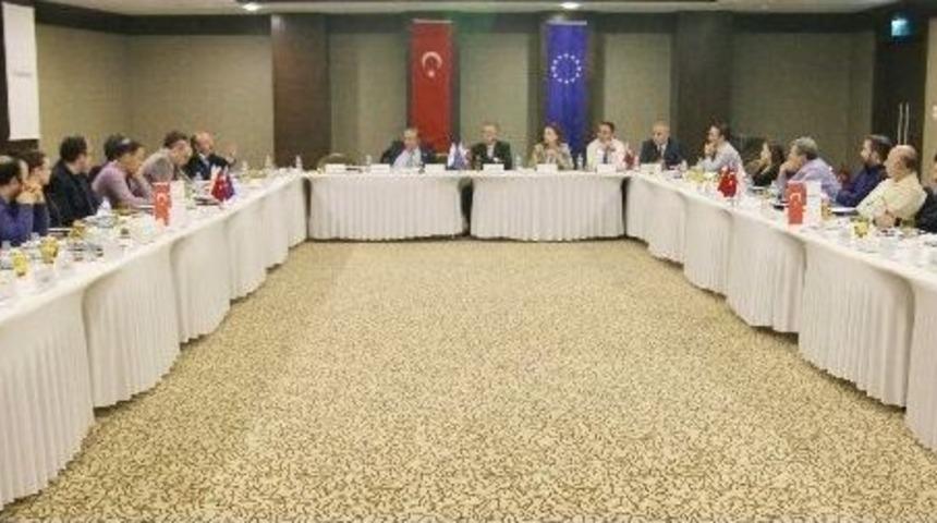 Makine İmalat Sekt&ouml;r&uuml; Liderleri, Teknolojik Gelişmeler İ&ccedil;in Bir Araya Geldi