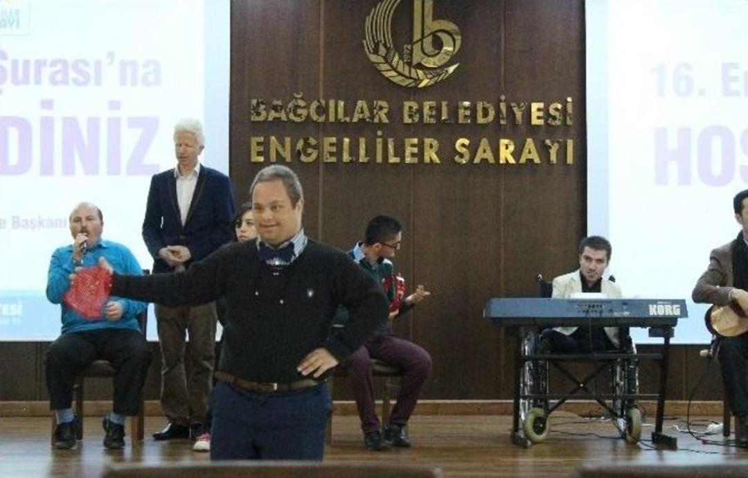 Diriliş Ertuğrul Dizisinin Oyuncuları Engellilerle Buluştu