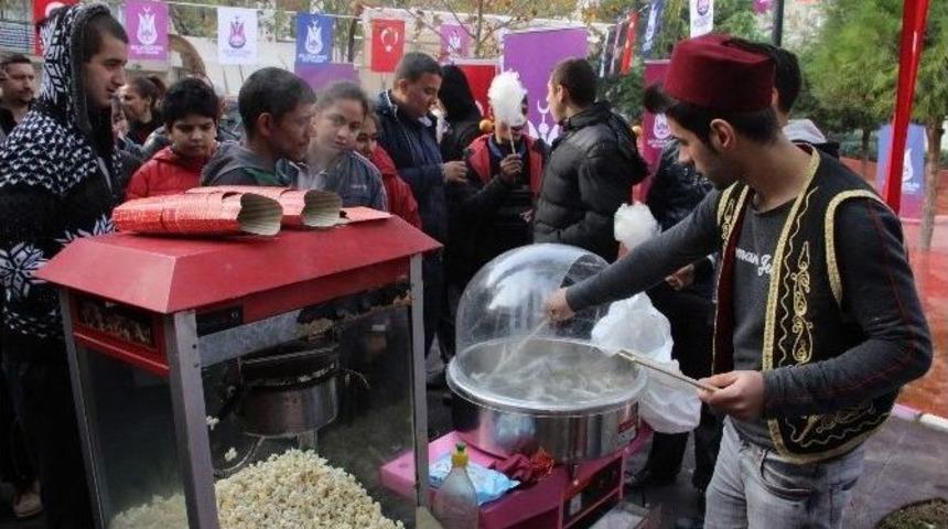 Engelliler Yetiştirdi Şehzadeler Dikti