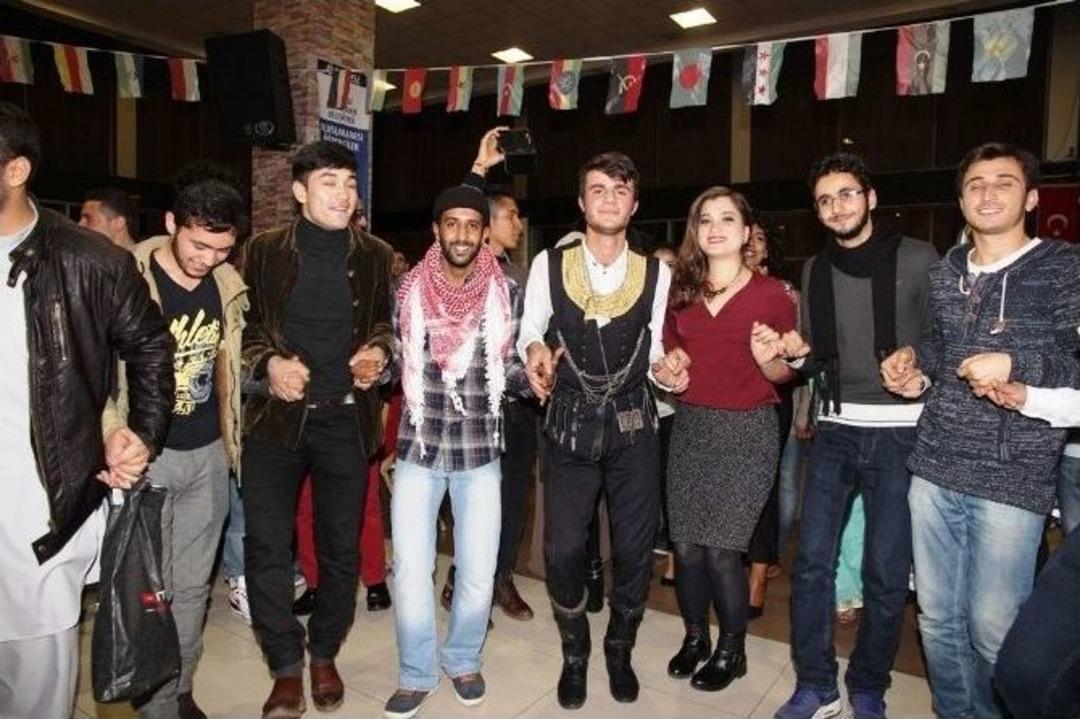 Uluslararası &Ouml;ğrenciler, &ldquo;hoşgeldiniz&rdquo; Programında Buluştu