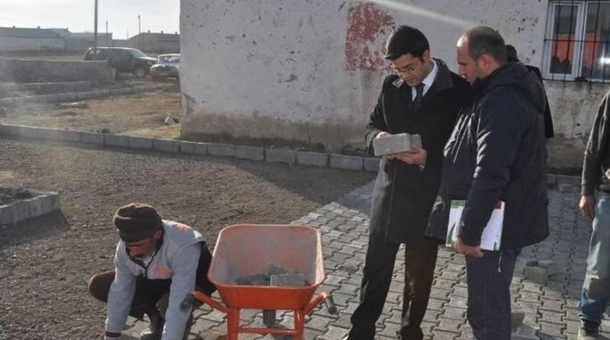 Arpa&ccedil;ay&rsquo;da Okul Tadilatları Devam Ediyor