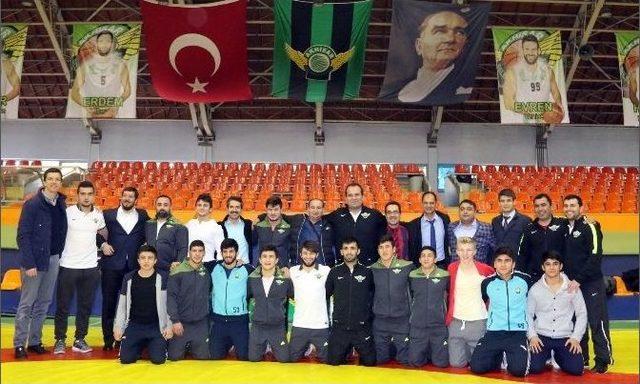 Akhisar, Minderde Konya’yı Devirdi