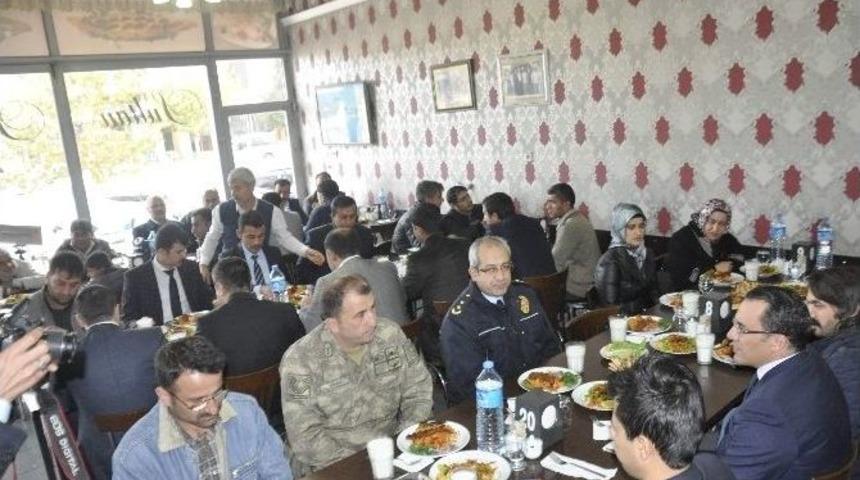 Kahta&rsquo;da Engelliler G&uuml;n&uuml; Kutlandı