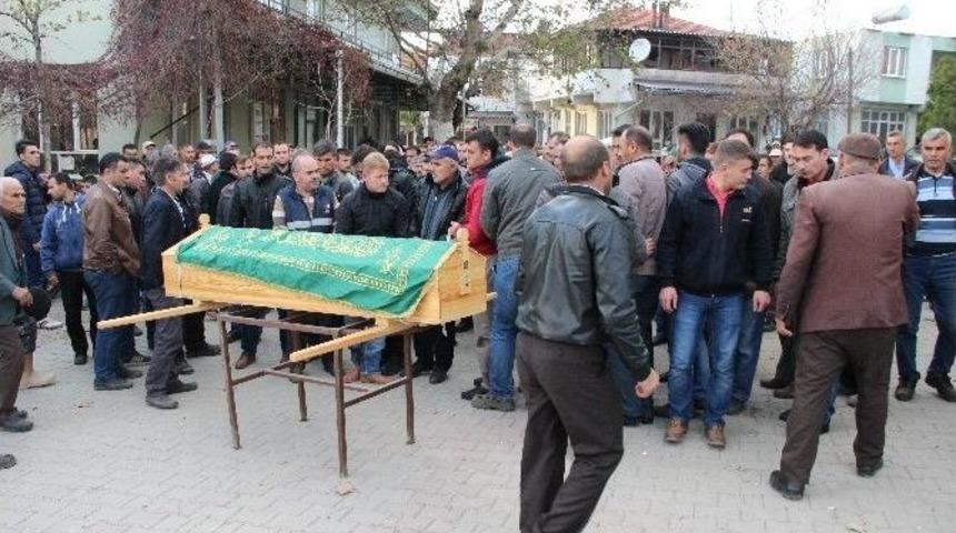 Kurşun Madenindeki G&ouml;&ccedil;&uuml;kte &Ouml;len İş&ccedil;i Toprağa Verildi