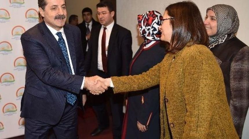 Şanlıurfalı Kadın Dernek Ve Vakıf Başkanlarından Bakan &Ccedil;elik&rsquo;e Ziyaret