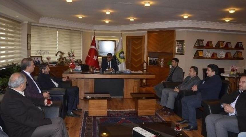 Ak Parti İl Y&ouml;netiminden &Ouml;zg&uuml;ven&rsquo;e Teşekk&uuml;r Ziyareti